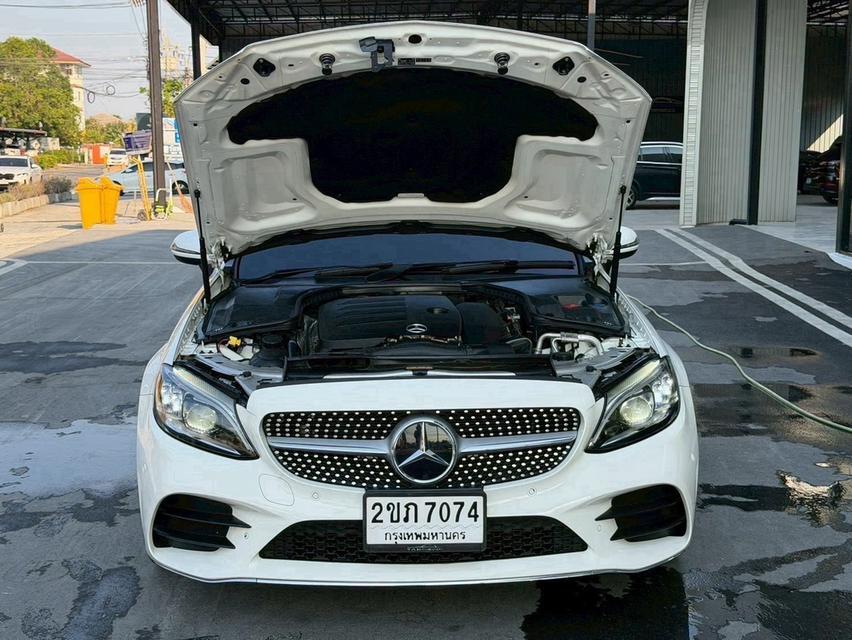 (แจ้งรหัสรถ KPV7074) 2019 BENZ C200 COUPE (facelift) AMG Dynamic สีขาว รูปที่ 5