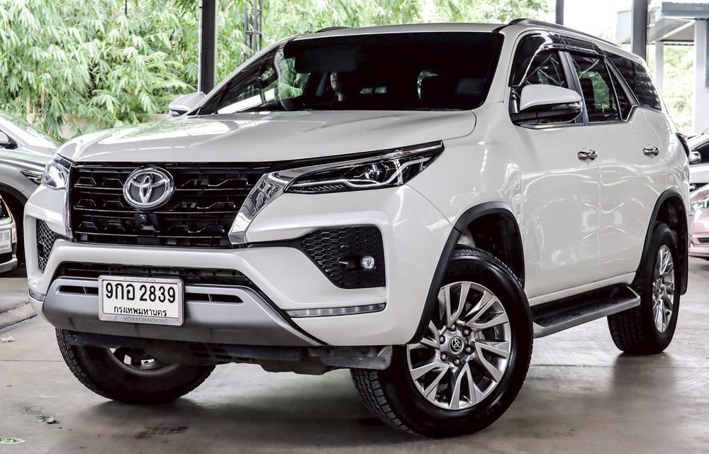 2021 TOYOTA FORTUNER 2.4V