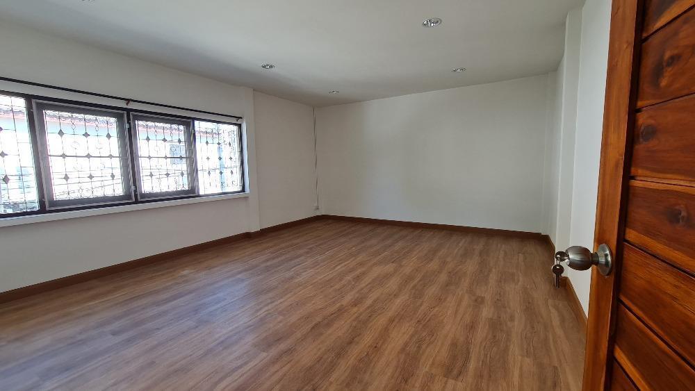 ให้เช่าบ้านเดี่ยว2ชั้น 92 ตร.ว.ย่านโชคชัย4 ลาดพร้าววังหิน เสนานิคมใกล้เลียบด่วน เหมาะอยู่อาศัยและทำโฮมออฟฟิศ 9