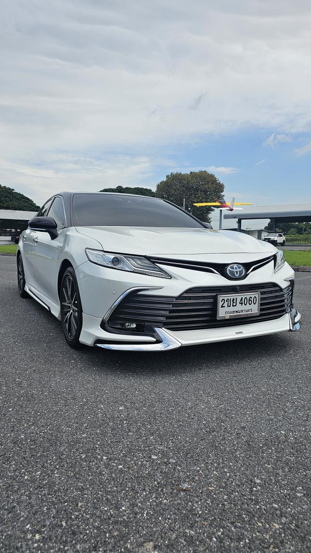 Toyota camry 2.5 HEV Premium Luxury 2022 3