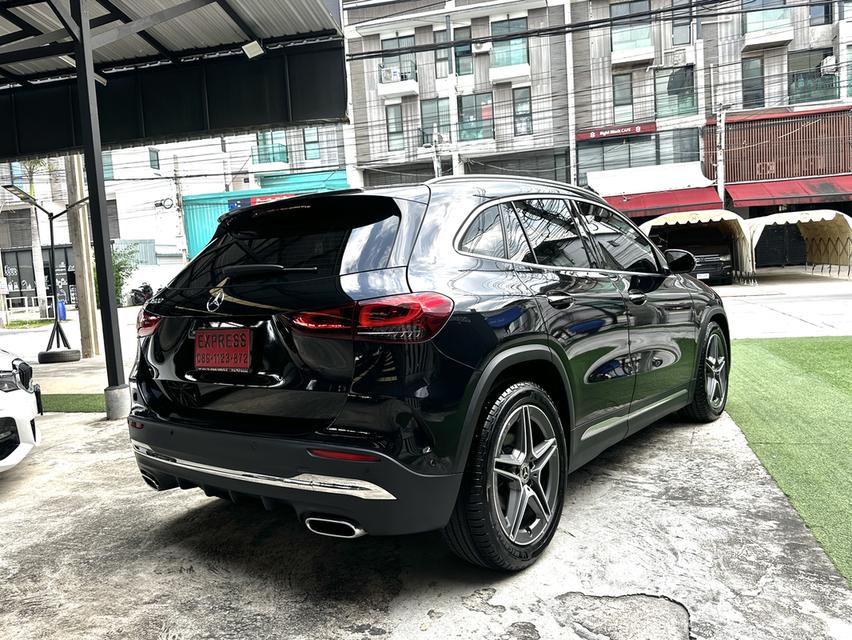 2023/24 MERCEDES BENZ GLA200 AMG พร้อมแพคเกจ MBSP ศูนย์