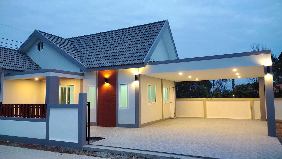 บ้านเดี่ยว ชั้นเดียว มีห้องครัว ห้องโถง 2 ห้องนอน 2ห้องน้ำ 2จอดรถ52ตารางวา 3