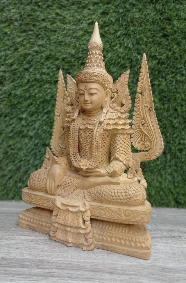 พระมัยมุณีไม้จันทร์หอม แกะสลัก หน้าตัก7นิ้ว พระมหามัยมุณี