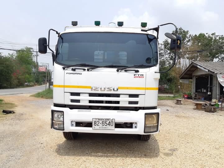 ขายรถ ISUZU FTR 240 แรง 3