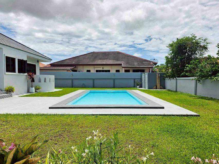 บ้านพักตากอากาศสุดหรู ใกล้ทะเลบางเสร่ พื้นที่กว้าง น่าอยู่มาก 19