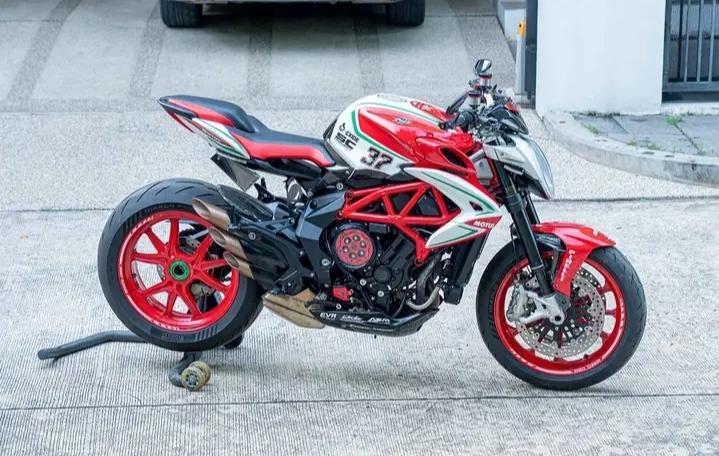 2016 MV Agusta Butare 800 RC 5