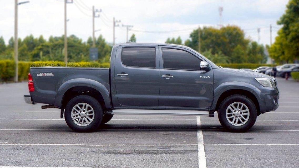 รหัสรถ QT3006 Toyota Vigo 2.5 E Prerunner Double Cab เกียร์ Auto VN Turbo สีเทา ปี2013 7
