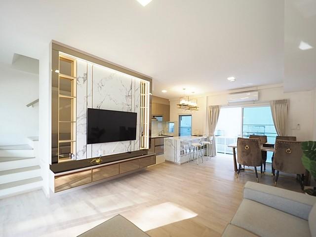 For rent Townhome indy2 Bangna-Ramkhamhaeng2 size 24 sq.w. 3 bedrooms luxuriously decorated fully furnished