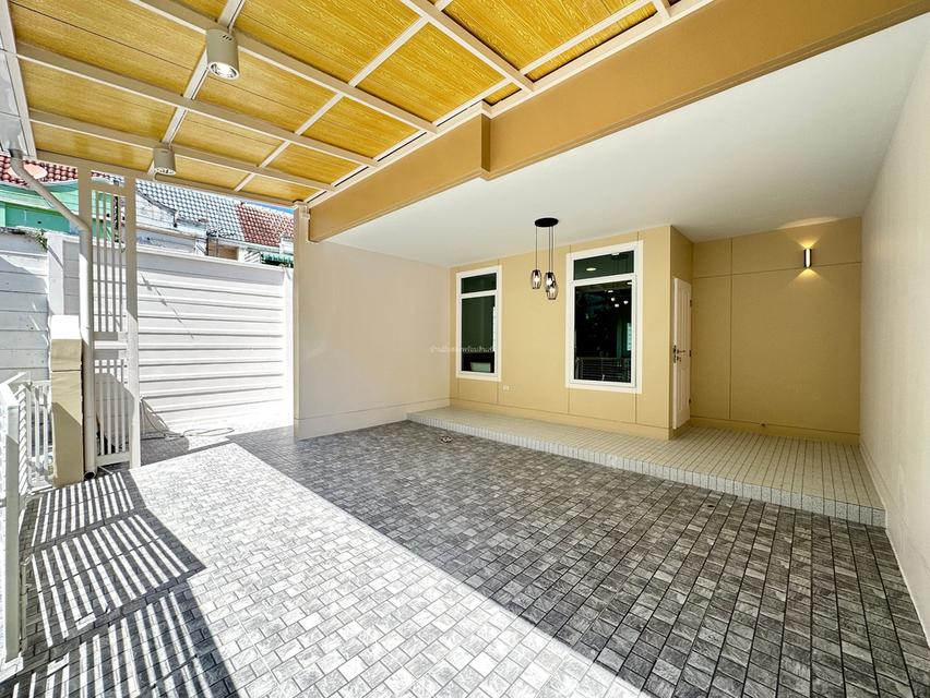 หมู่บ้านฮาบิเทีย เลียบคลองสอง 2