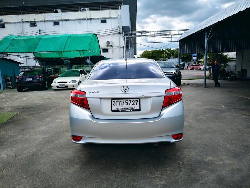 Toyota Vios 1.5 AT รถบ้านพร้อมใช้ออกรถได้ทุกอาชีพ