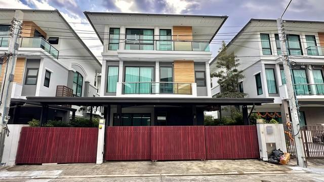ขายหรือให้เช่า บ้านเดี่ยว 2 ชั้น ศุภลัยเอสเซ้นต์-สวนหลวง เนื้อที่ 70 ตร.ว. บ้านหรูพร้อมอยู่ เฟอร์นิเจอร์ครบ 1