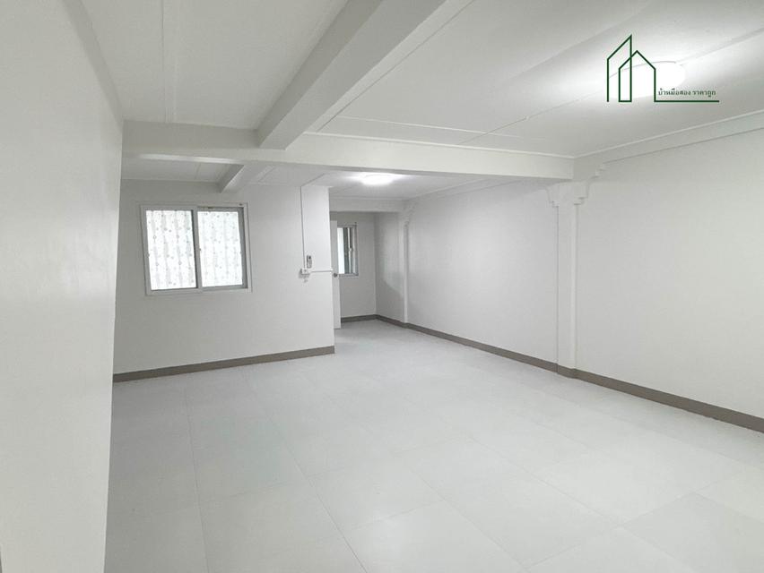 หมู่บ้านรัตนธานี ทาวน์เฮ้าส์ 20 ตรว. อยู่หลังโลตัส บางนา 4