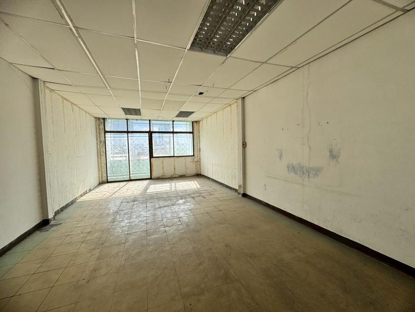 ให้เช่าอาคารพาณิชย์ รามคำแหง 12 ทำเลดี ใกล้สถานีรถไฟฟ้าสายสีส้ม (N.1919) 4