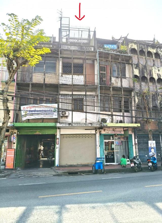 ขายอาคารพาณิชย์ 4 ชั้น เนื้อที่ 13 ตารางวา ติดถนนเทอดไท ใกล้ตลาดพลู 1