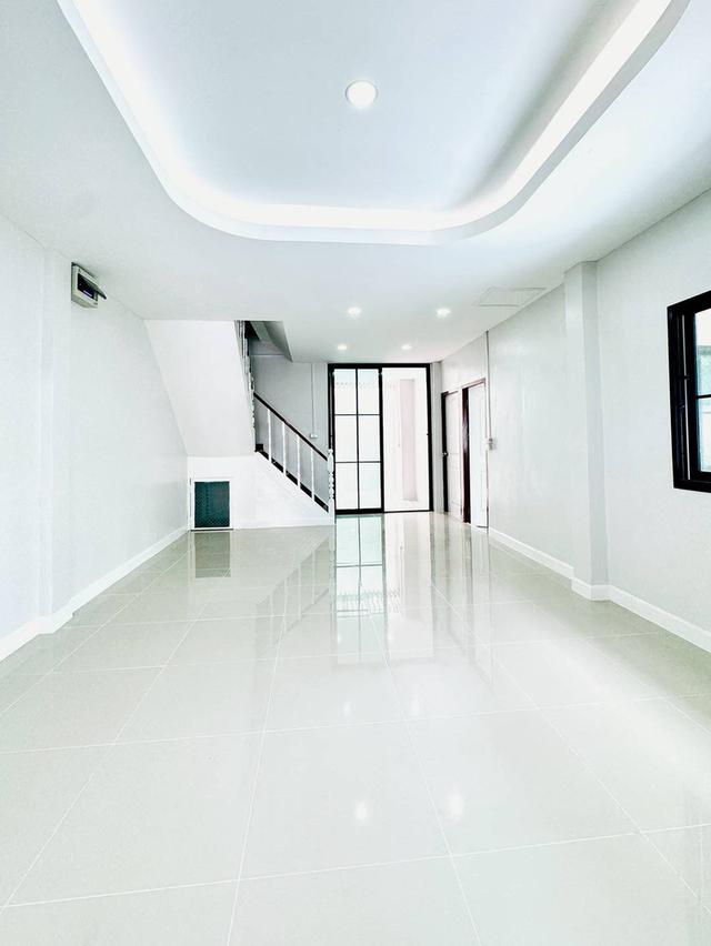 หมู่บ้านบัวทอง4 4