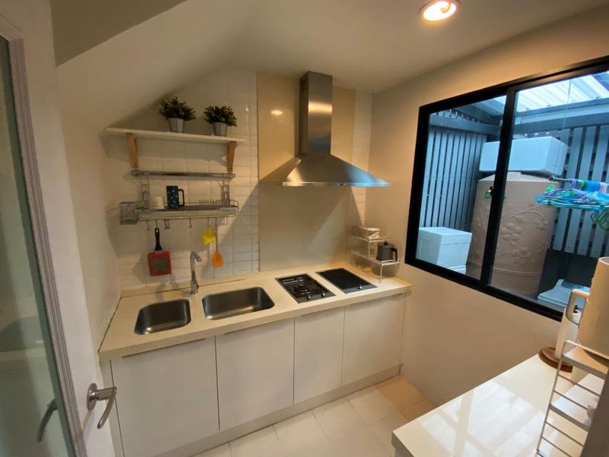 ให้เช่าทาวน์โฮม 3 ชั้น หมู่บ้านบ้านกลางเมืองสุขสวัสดิ์ 3 ห้องนอน 3 ห้องน้ำ พื้นที่ใช้สอย 166 ตร.ม. เฟอร์ครบ ใกล้เซ็นทรัล พระราม 3 11