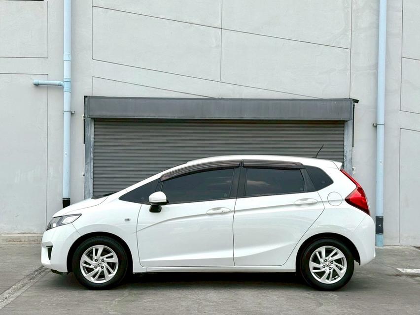 💎 HONDA JAZZ 1.5V i-VTEC 2016 สีขาว มือเดียวป้ายแดง รูปที่ 3