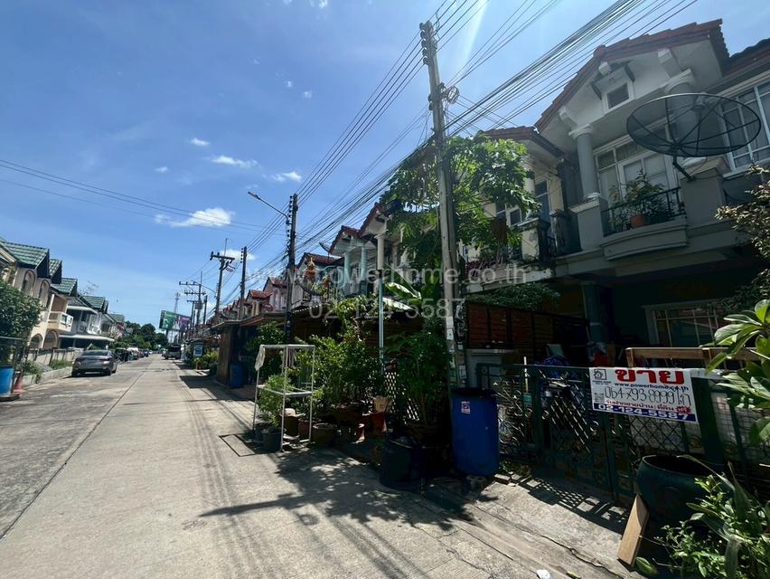 หมู่บ้านขจีนุช ถนนราชพฤกษ์ ตำบลคลองพระอุดม อำเภอลาดหลุมแก้ว จังหวัดปทุมธานี  2