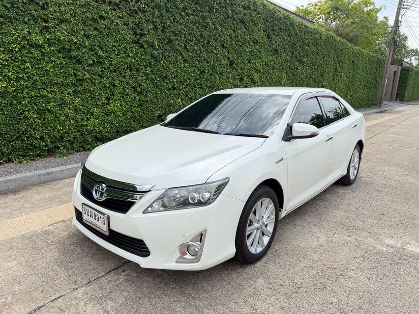 พิเศษราคา 388,000 บาท📌สนใจติดต่อด่วนมีคันเดียว 2013 TOYOTA CAMRY, 2.5 Hybrid (สีขาว)💵ราคาพิเศษ 388,000 บาท💵