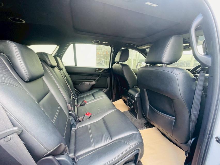 Ford Everest Titanium+2018 เจ้าของเดียว สวยกว่านี้ไม่มีแล้วคะ รถนี้พร้อม ไม่ทำให้ผิดหวังคะ  12