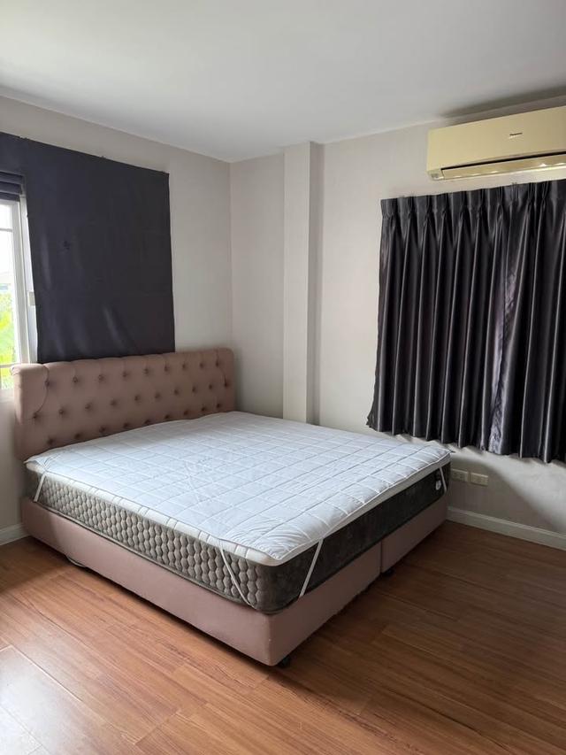 หมู่บ้านมัณฑนา ( ซ.กรุงเทพกรีฑา 7 หรือเข้าทางรามคำแหง 60) ให้เช่า 50,000 4