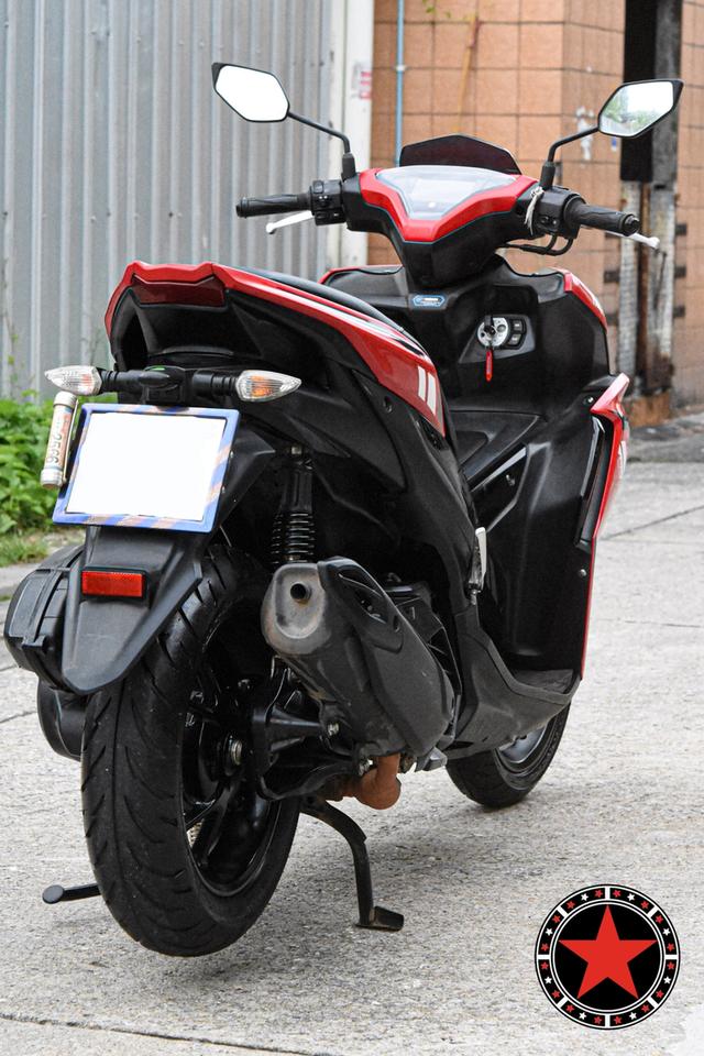 Yamaha Aerox Y - Connect  12