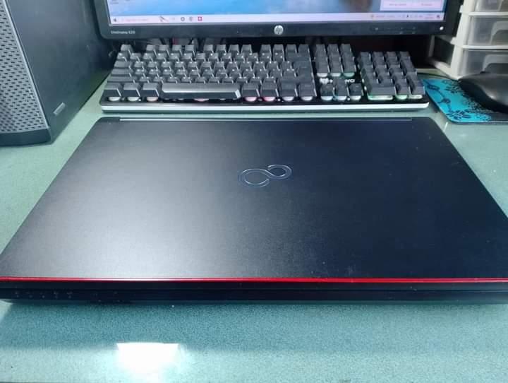 Notebook FUJITSU  3