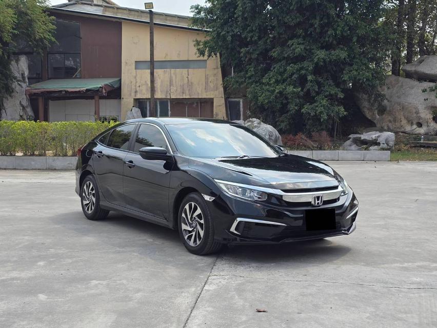 Honda Civic FC 1.8 E สีดำ 2019 รถใช่น้อย ไม่เคยมีอุบัติเหตุ สภาพใหม่ สวยมากๆ 3