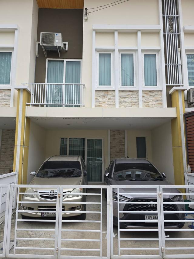 ทาวน์เฮ้าส์ 2 ชั้น เพชรเกษม108 1