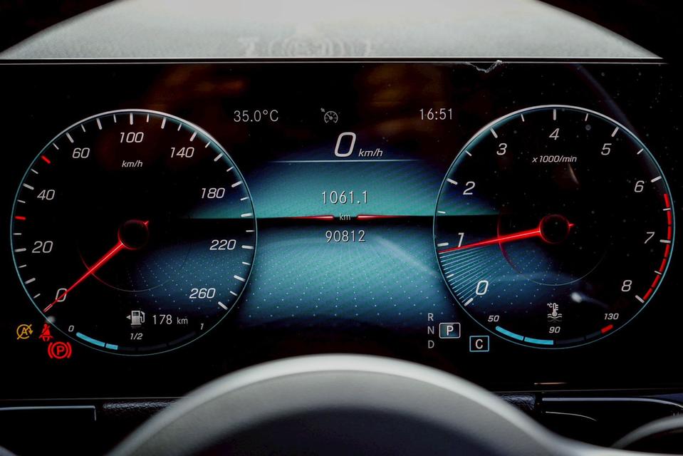 Mercedes-Benz GLA200 1.3 AMG Dynamic W247 AT 2022 รูปที่ 15