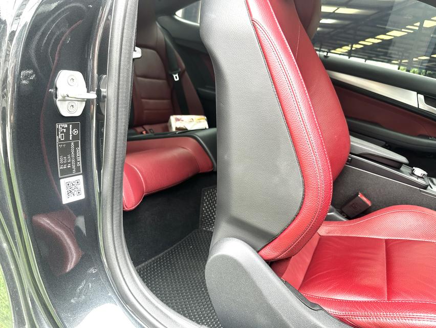 MERCEDES BENZ C180 Coupe' AMG ปี2013/15 2 ประตู เบาะหนังแดง ออกศูนย์ไทย 12