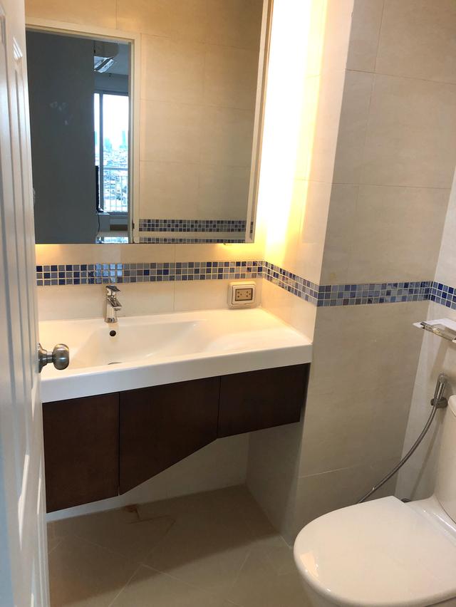 ขายหรือให้เช่าคอนโด ไลฟ์ แอท รัชดา–ห้วยขวาง ชั้น 15 เฟอร์นิเจอร์ครบ พร้อมเข้าอยู่ ทำเลดี เดินทางสะดวก 6