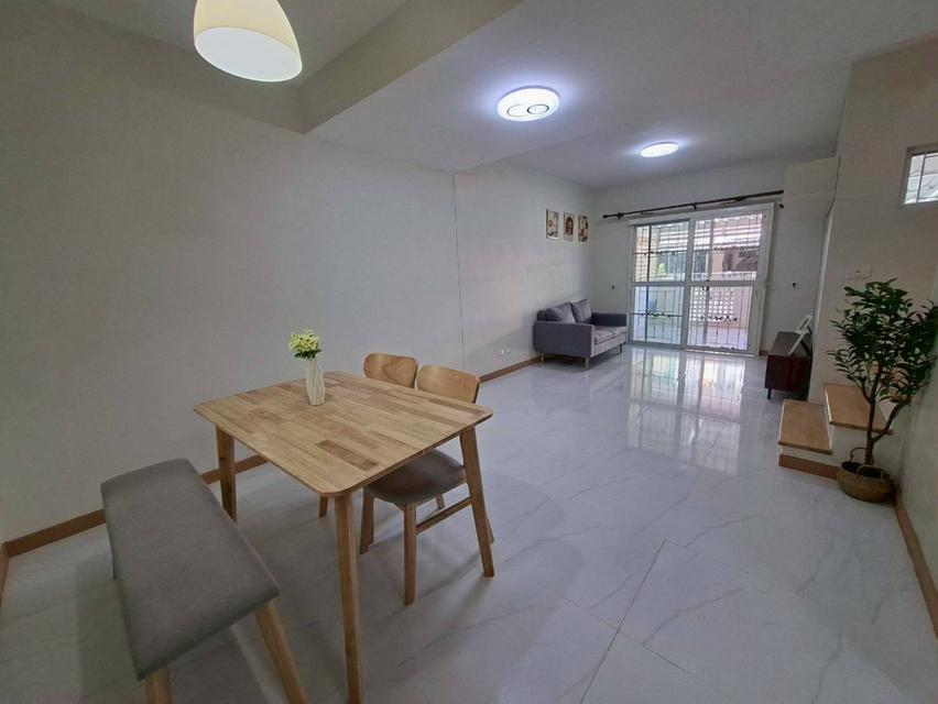 ขายด่วนทาวน์เฮ้าส์ หมู่บ้านพฤกษาวิลล์ 87/1ซอยศรีมิตร เทพารักษ์ รีโนเวทใหม่พร้อมอยู่ (N.1945) 4