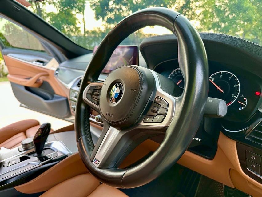รหัสรถ CH62 2019 จด 2020 bmw G30 520d MSport 12