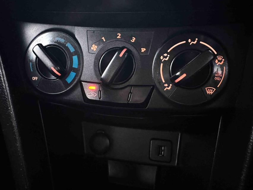 SUZUKI SWIFT 1.25 GL ปี 2012กียร์ AT รูปที่ 12