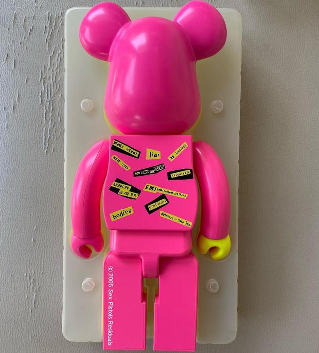 ขาย Bearbrick Sex Pistol 400% มือสอง 2