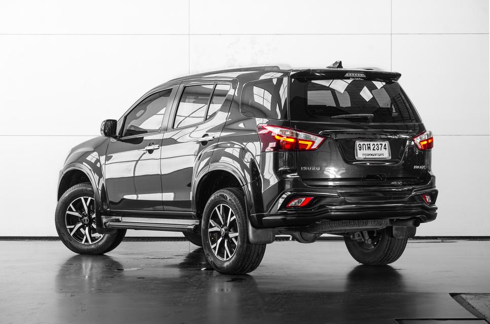 2020 ISUZU MU-X 3.0 THE ONYX 2WD SUV สีดำ เลขไมล์ 85236 กม.