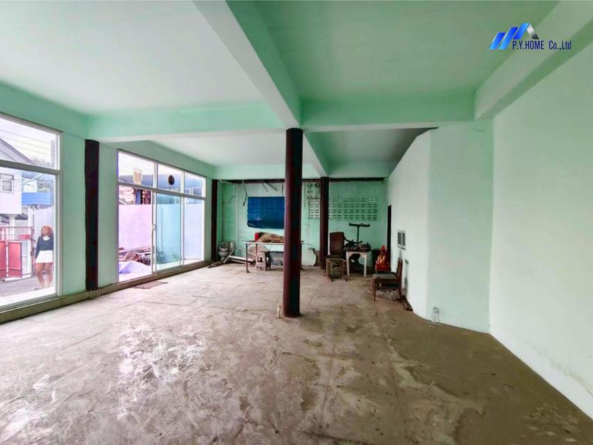 ขายอาคารพาณิชย์ 4 ชั้นครึ่ง รามอินทรา 46 แยก 2-1 3