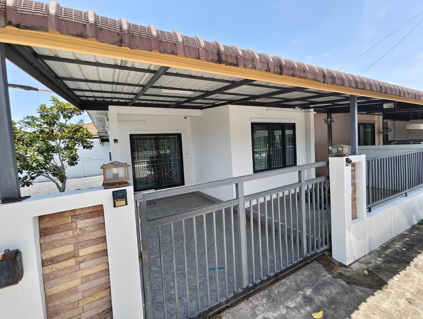 ขายบ้านหมู่บ้าน สุขภิรมย์ โซนถลาง ใกล้สนามบิน รพ.ถลาง โลตัส แม็กโคร  บ้านเลขที่ 333/141 หลังริม พื้นที่ 64 ตรว. 15