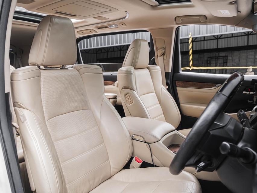 รหัสรถ 67GG7254 2015 TOYOTA ALPHARD HYBRID Executive Lounge 17