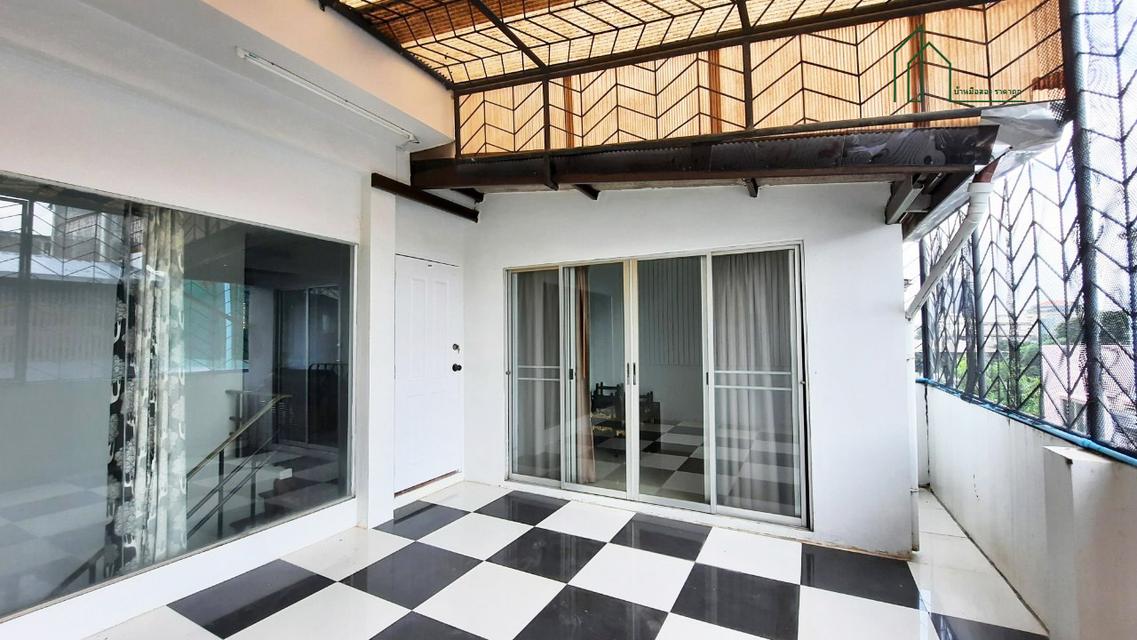 ขายด่วน พร้อมผู้เช่า ทาวน์โฮม 4 ชั้น หมู่บ้านวราธรวิลล์ พัฒนาการ 44 16