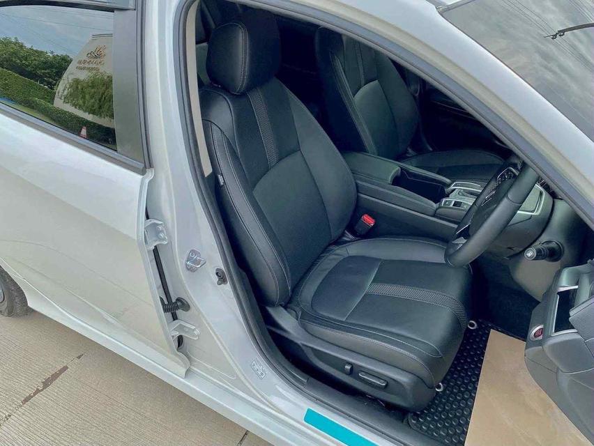 2019 Honda civic  7