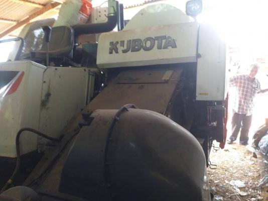 ขายรถเกี่ยวข้าวKUBOTA DC70 ปี 57 2