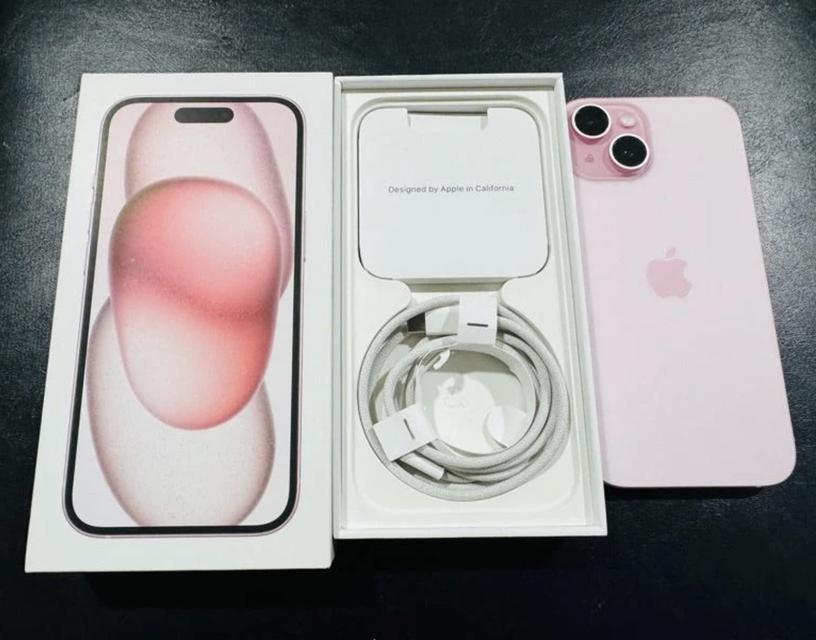 iPhone 15 สีชมพู