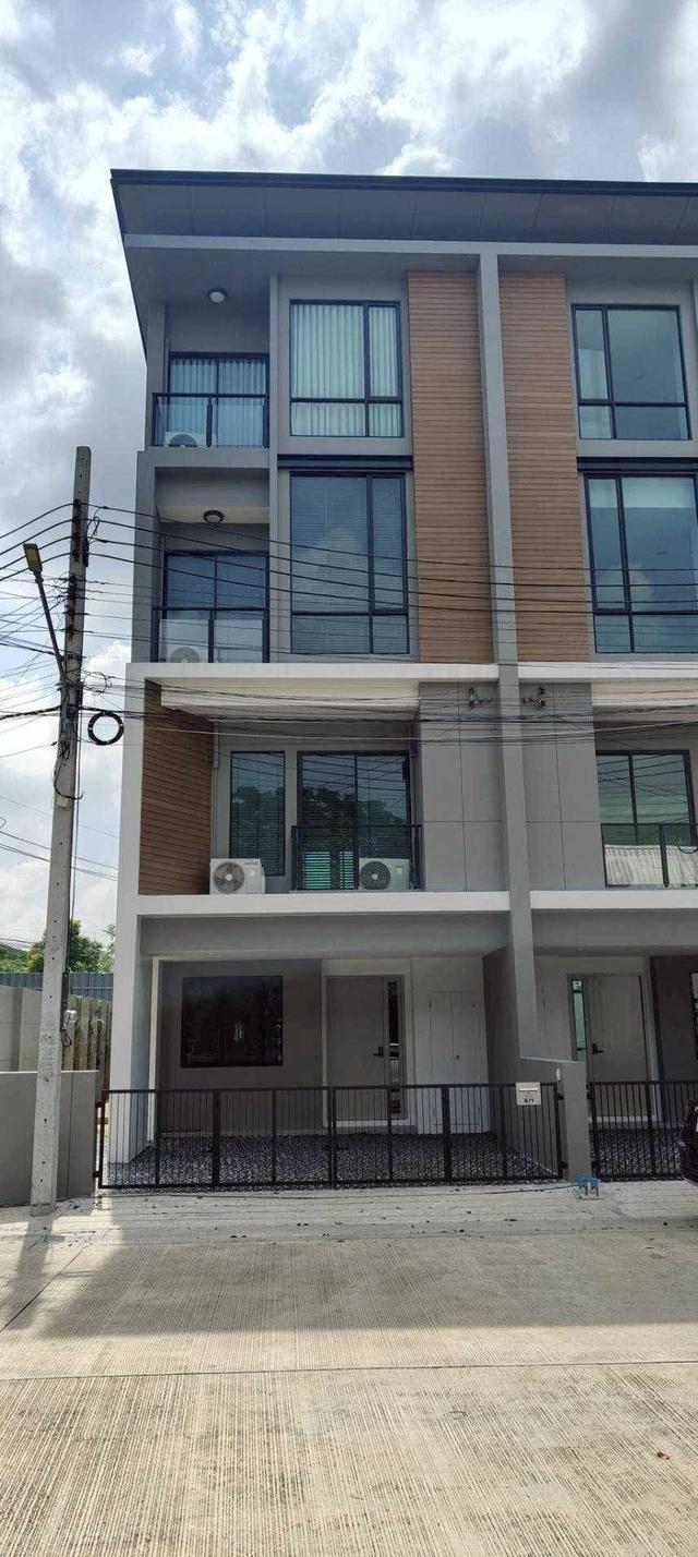 ให้เช่า / ขาย ทาวน์โฮม โครงการ Premium Place พหลโยธิน–รามอินทรา 65000  LINE:@MUUHOUSE465 CALL 0842479263 1