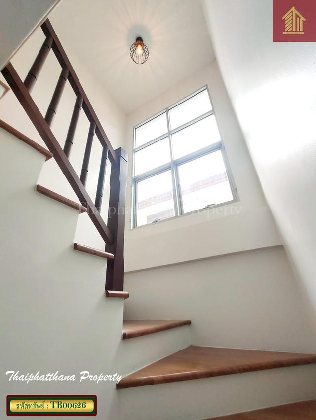 เอโทล มัลดีฟส์ ปาล์ม บางนา-วงแหวน 9