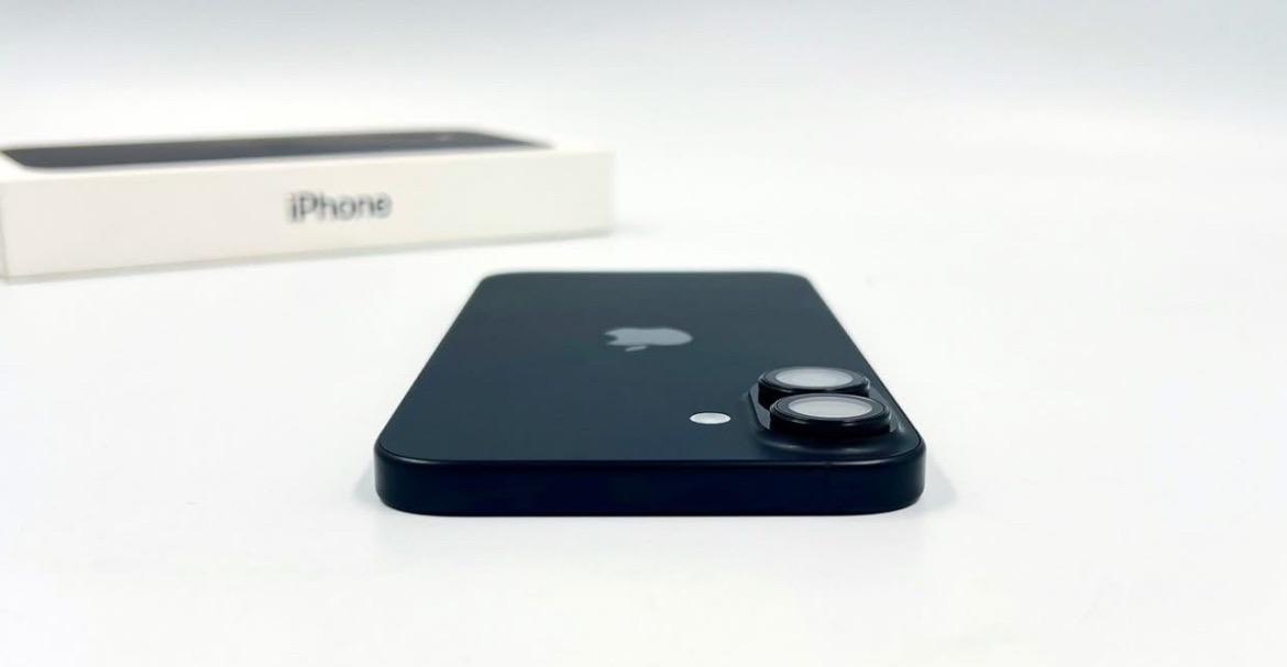 iPhone 16 plus สี Black  6