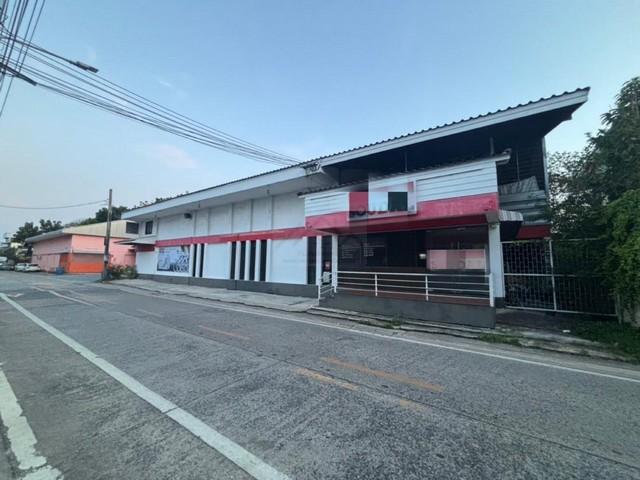 ให้เช่าโกดัง พร้อมสำนักงาน 700 ตรม. บนเนื้อที่ 150 ตรว. เฉลิมพระเกียรติ ร.9 ซอย43 (ซอยศูนย์กีฬาบึงหนองบอน) 2