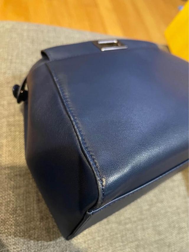 ขายกระเป๋า Fendi peekaboo สีน้ำเงินเข้ม 6