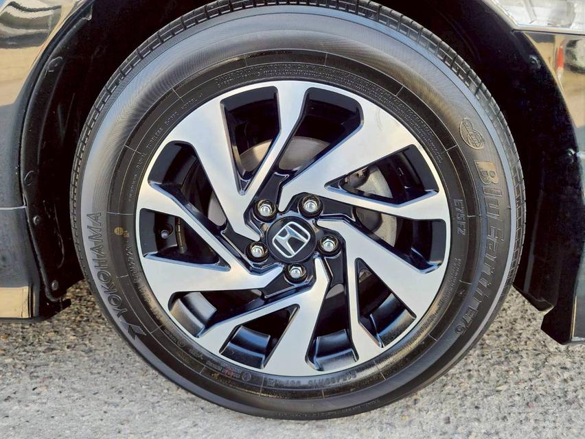 ขาย Honda Civic 1.8El ปี16 18